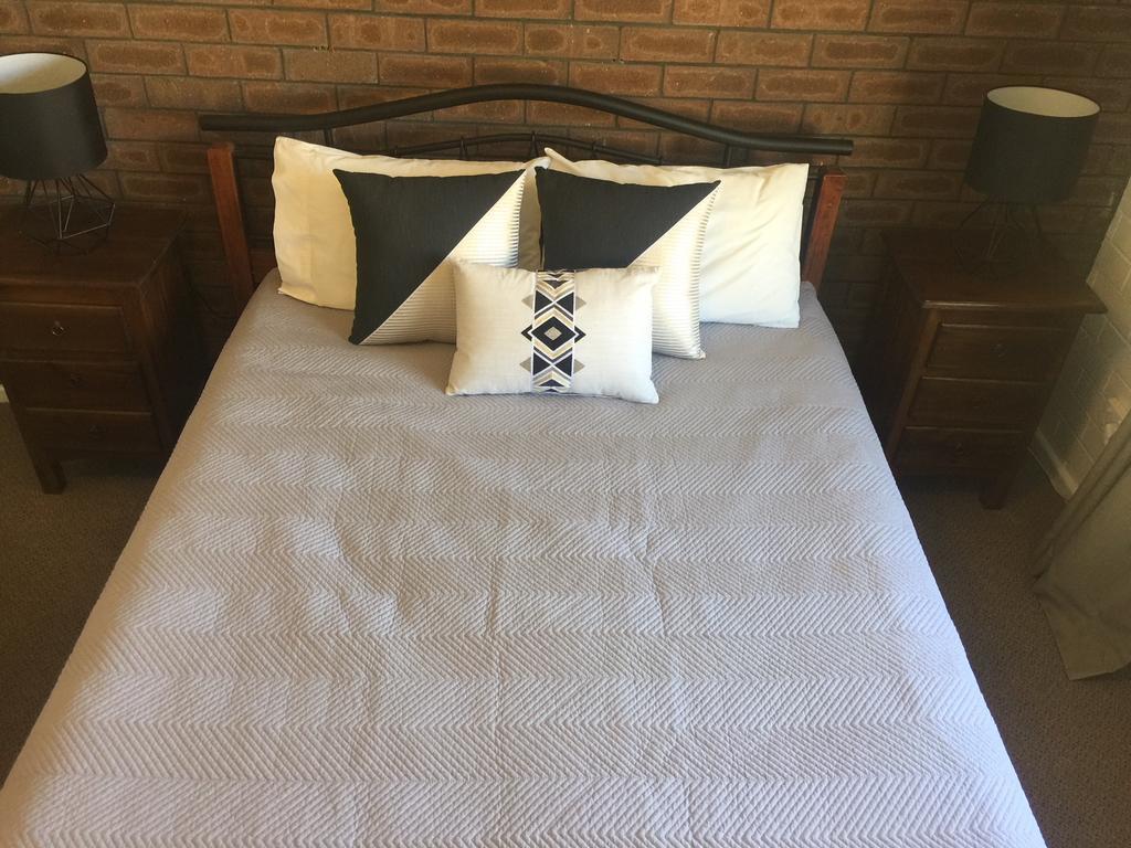 Intown Apartments Geraldton Bagian luar foto